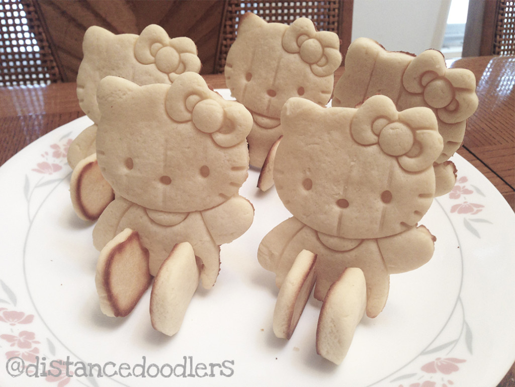 Valentine heart shaped Hello Kitty cookies recipe4