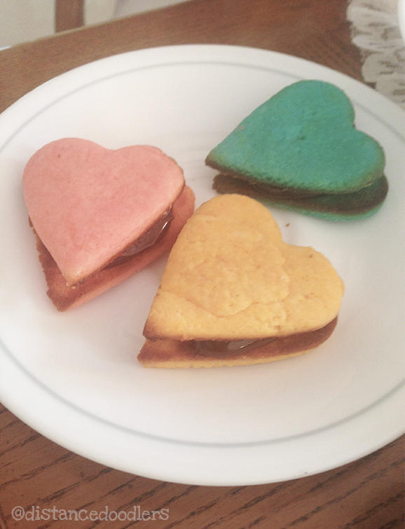 Valentine heart shaped Hello Kitty cookies recipe8